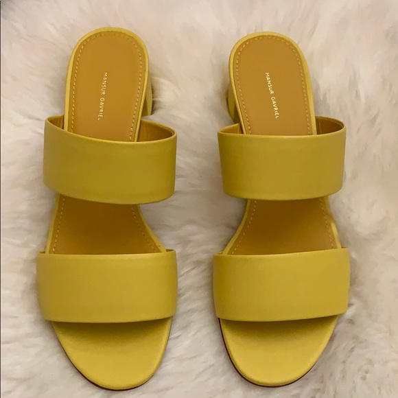 ❤️SOLD❤️Mansur Gavriel Yellow Sandals - Picture 2 of 10